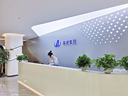 La máquina automática llena 2 de la impresora de la plantilla de Vision independiente dirige