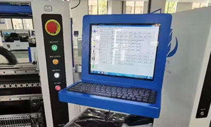 La máquina de recoger y colocar de la serie ETON VALUE es la perfecta para su línea de producción