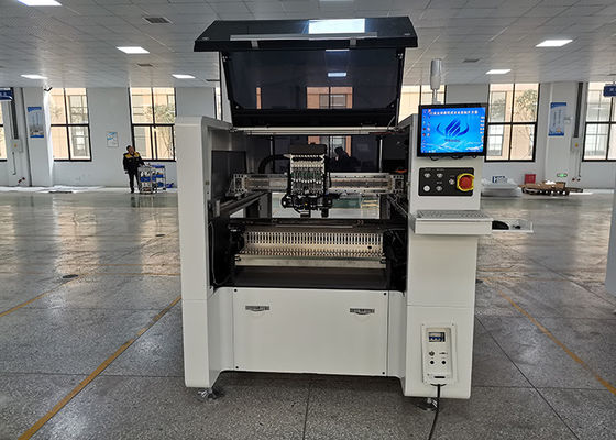 máquina de la colocación de SMT del bulbo del DOB de la máquina LED del montaje de SMT de la cabeza 10Pcs